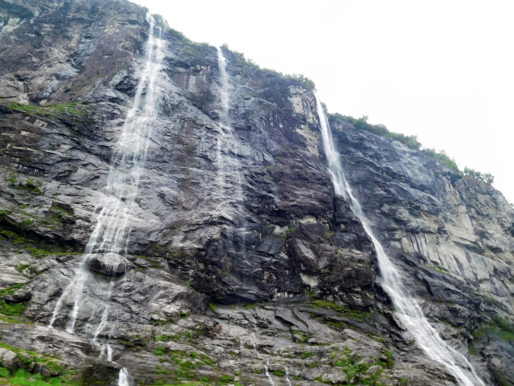 7 sisters waterfall norway