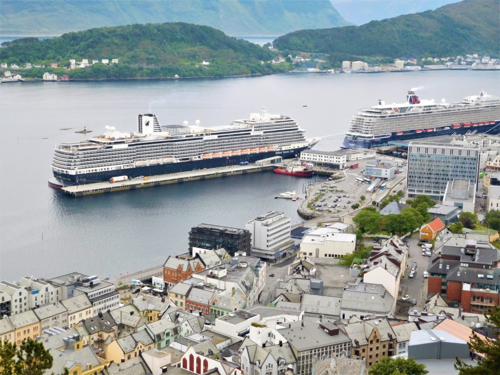 alesund and ship