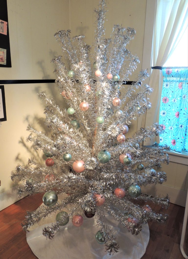 Aluminum Tree Museum - How To Experience A 1950's Christmas