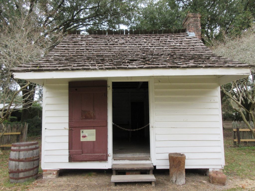 slave cabin, LSU museum