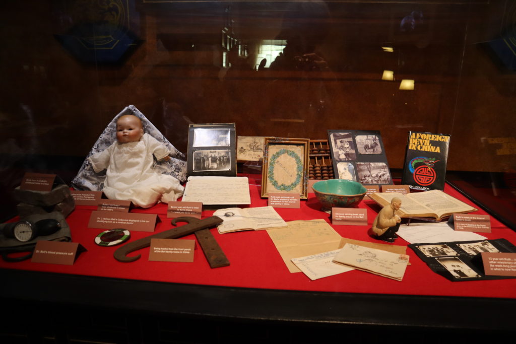 memorbilia at billy graham library